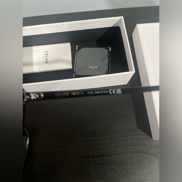 Celine Paris CL40230F | Shiny Black/Smoke | size 58 - Picture 6 of 11